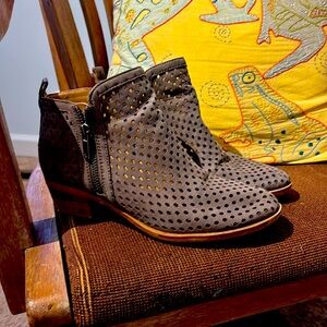 Lucky Brand booties with zipper. Very cute with any outfit!